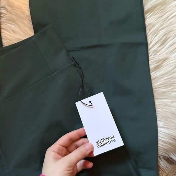 GIRLFRIEND COLLECTIVE Compressive Flare Leggings In Moss Green - Picture 6 of 7